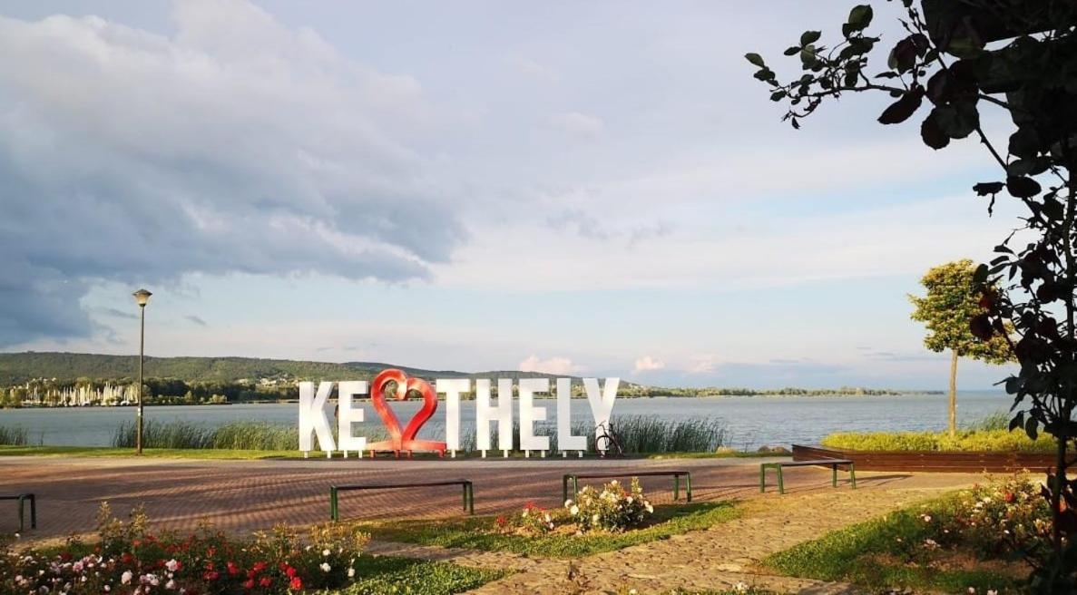Mediterrania Apartment Keszthely Ngoại thất bức ảnh