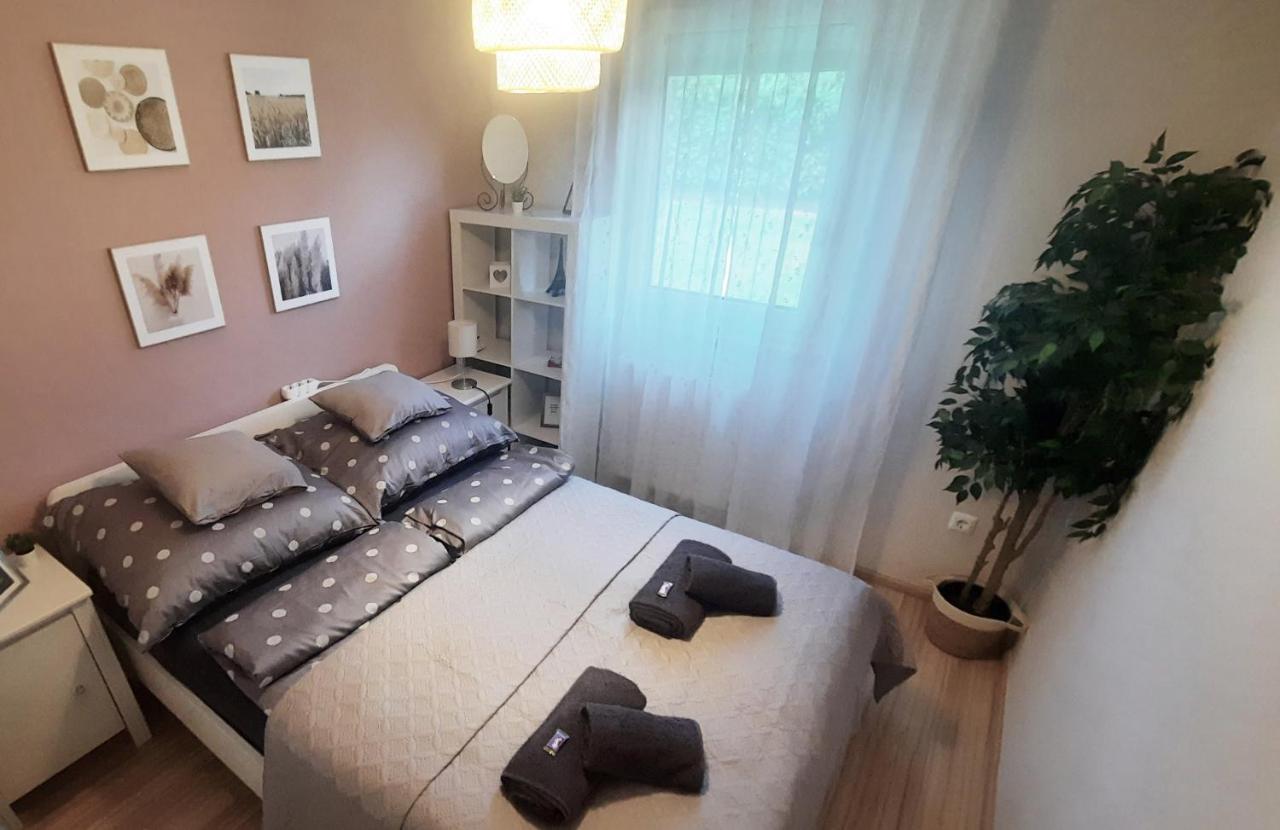 Mediterrania Apartment Keszthely Ngoại thất bức ảnh