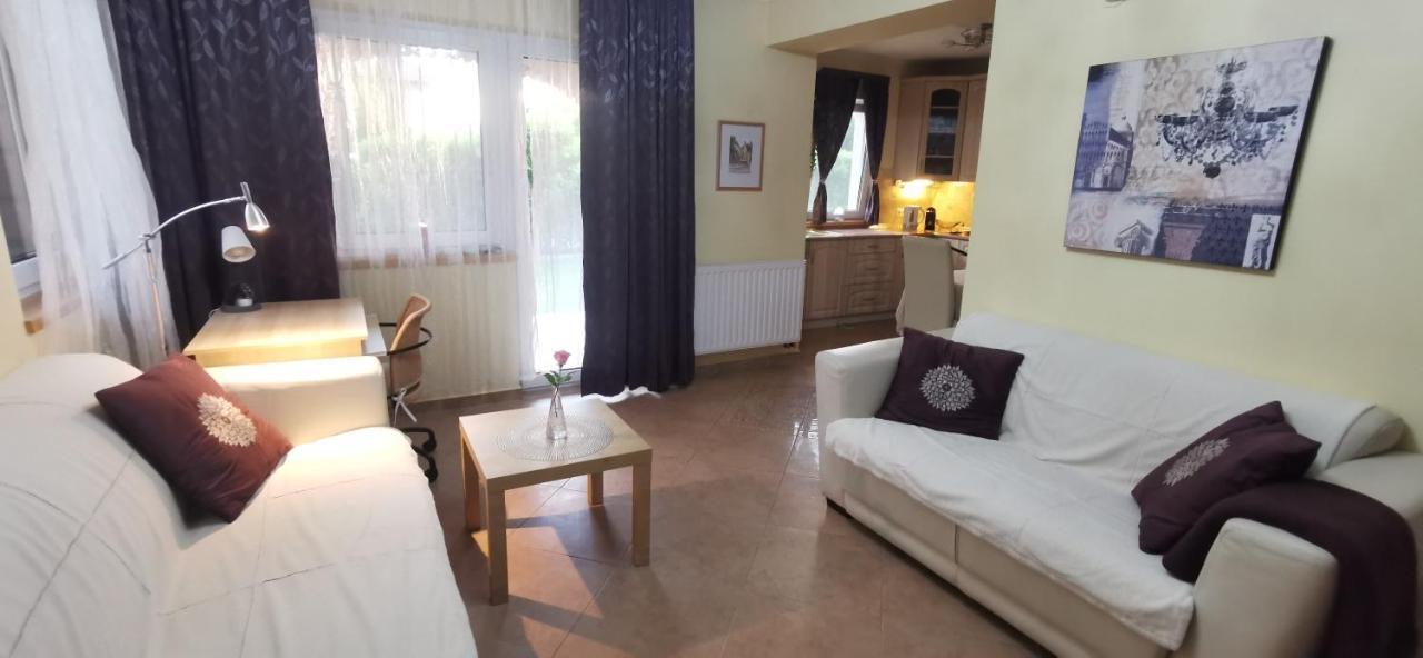 Mediterrania Apartment Keszthely Ngoại thất bức ảnh